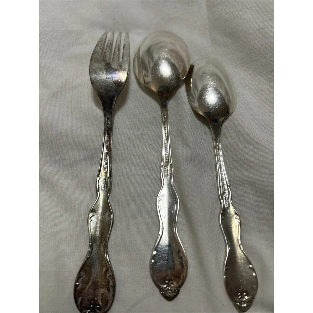 Wm. Rogers Mfg. Co. silverplate Camelot Melody 3  Pieces Utensils Silverware